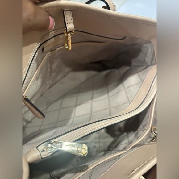 MICHAEL KORS Women's Brown Monogram Medium Jet Set Zip Top Tote Authentic - Picture 9 of 10